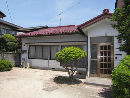 井原貸住宅外観写真