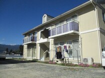 ハイツ小川1号棟の外観写真