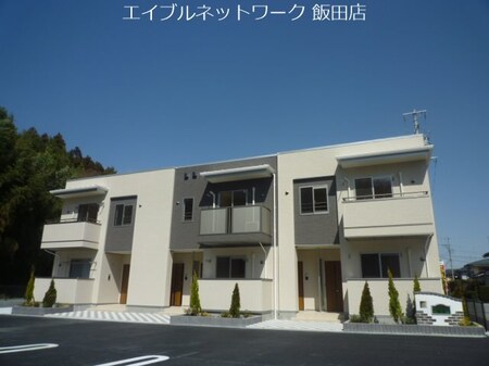 メゾンドアオギリ外観写真