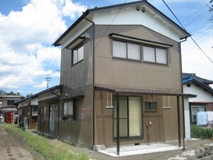 高田貸家外観写真