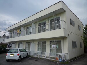 アパートメント井出外観写真