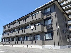 シャルマンＢ外観写真