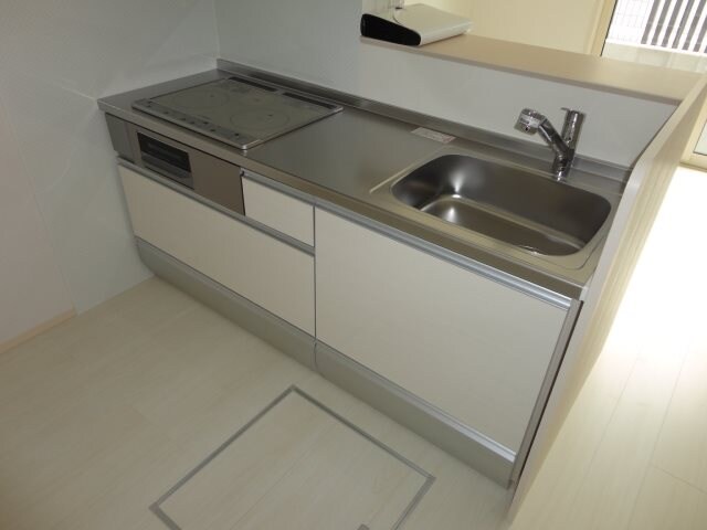 物件内観写真3　(反転タイプ)