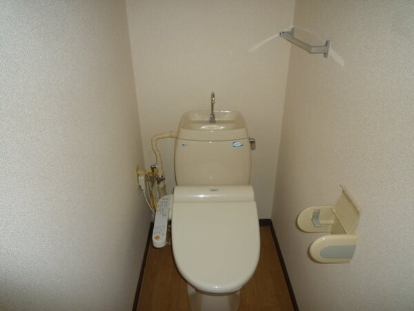 トイレ(参考C101号室)