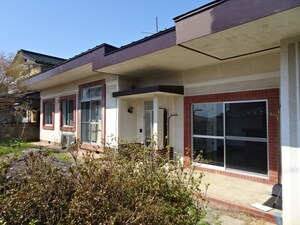 小諸東雲戸建外観写真