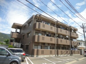 ベルクレール塩入外観写真