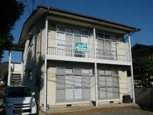 塩入コーポ外観写真