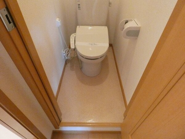 トイレ(画像は203号室です（参考）)
