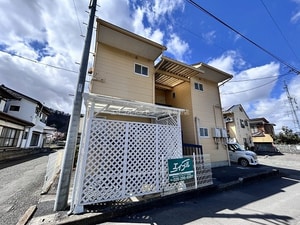 中島ハイツＢ棟外観写真