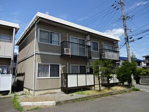メゾン治田B棟外観写真