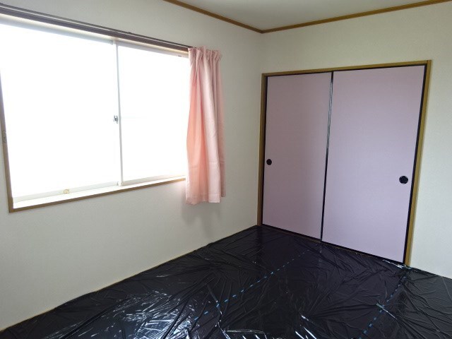 物件内観写真7　(洋室＆クローゼットへリフォーム中！※写真は別部屋参考写真です)