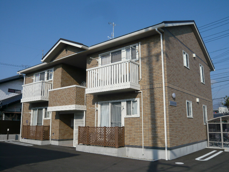 ラ・ファミーユ今井