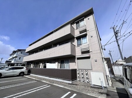 レイシス　ボッシェ外観写真