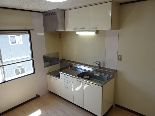 物件内観写真5　(写真は201号室です（参考）)