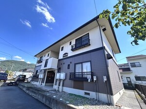 ベルハイツ市川外観写真