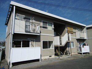 メゾン治田A棟外観写真