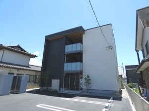 クレスティーク外観写真