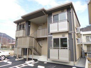 ハイム西長野外観写真