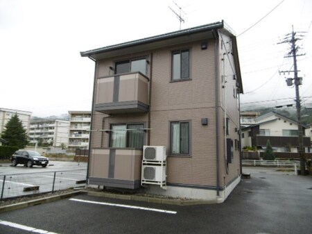 シャルル　アモリ　Ｂ棟外観写真