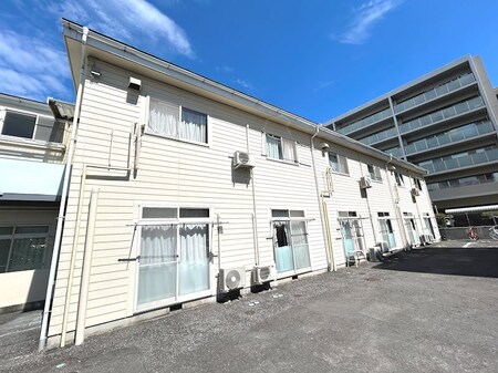 ホワイトレジデンス外観写真