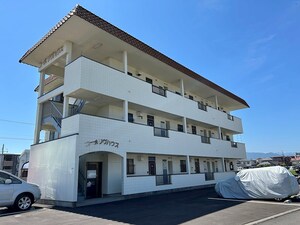 コーポリヴハウス外観写真