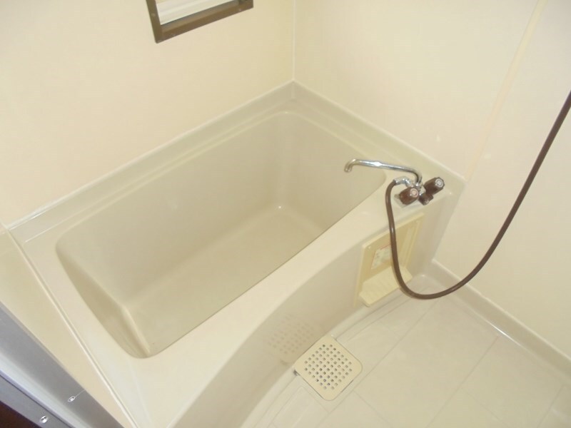 物件内観写真5　(追い炊きがつきます。)