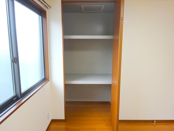 収納(写真は202号室です（参考）)