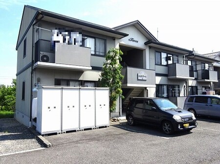 向日葵コーポB棟外観写真