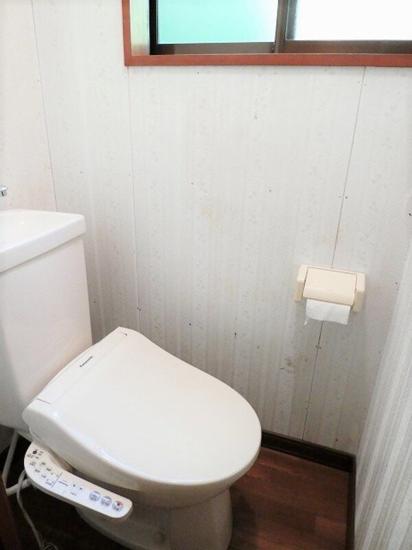 トイレ(写真場別部屋です。)