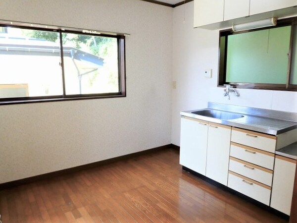キッチン(写真場別部屋です。)