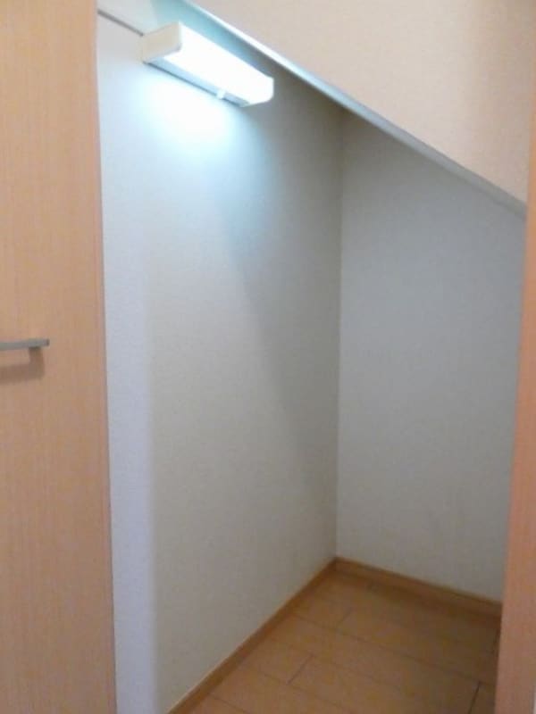 収納(写真は101号室です（参考）)