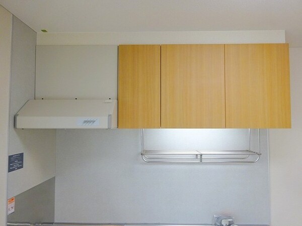 キッチン(写真は201号室です。（参考）)