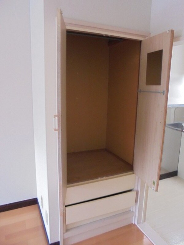 収納(写真は108号室です（参考）)
