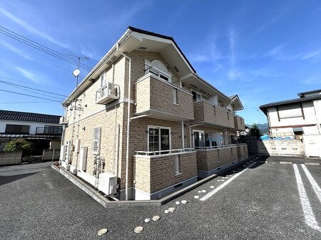 メゾン・サンパティーク外観写真