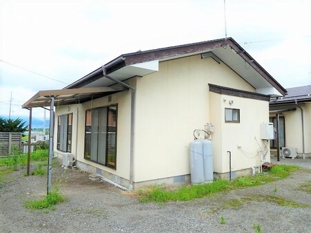 万屋ハイツB棟外観写真