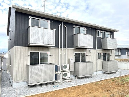 トリシア小山E外観写真