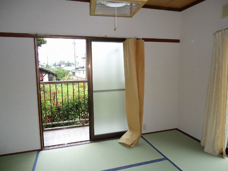 物件内観写真12　(別のお部屋の写真です)