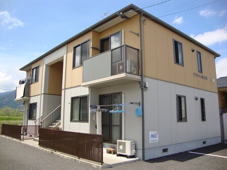 クロワール見付久保C外観写真