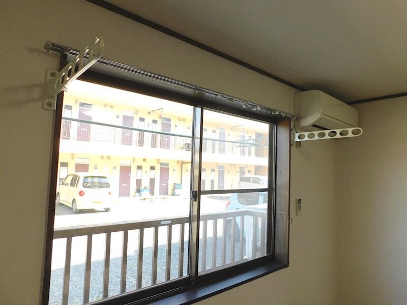 物件内観写真8　(別のお部屋の写真です。)