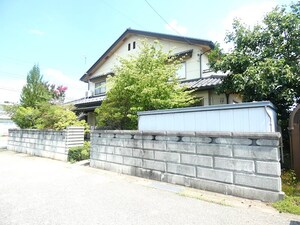 島内M貸家外観写真