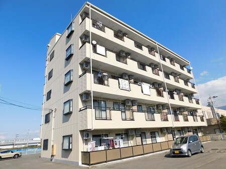 ウエストフィールド外観写真