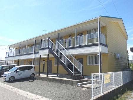 サープラスちくまの外観写真