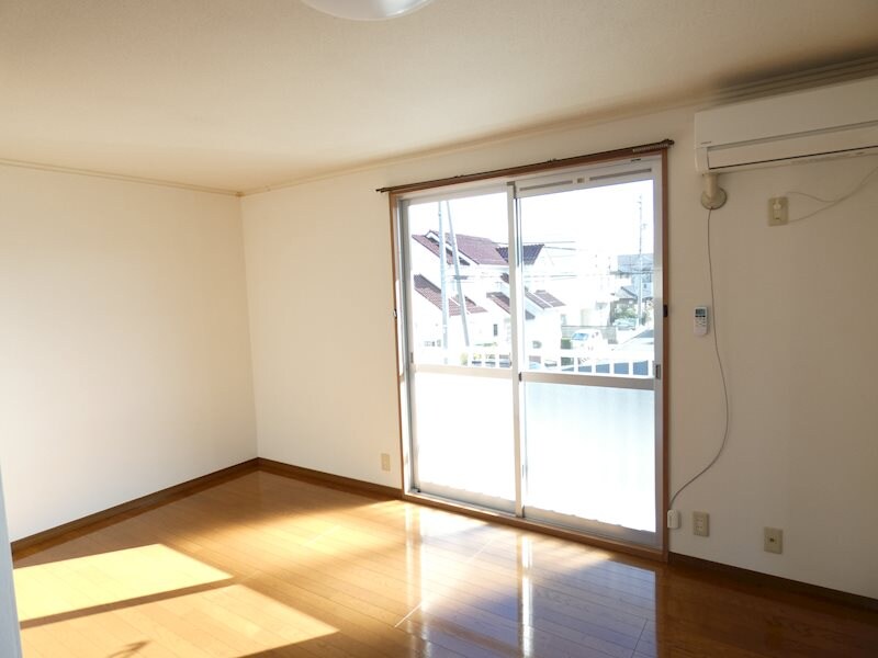 物件内観写真4　(※写真は別号室です。)