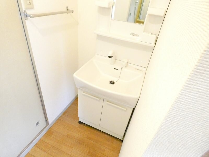 物件内観写真9　(※写真は別号室です。)