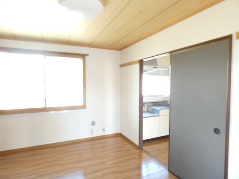 物件内観写真17　(※写真は別号室です。)