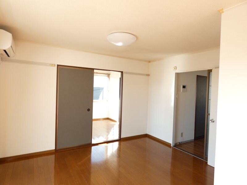 物件内観写真18　(※写真は別号室です。)