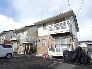 メゾンジュネスB棟外観写真