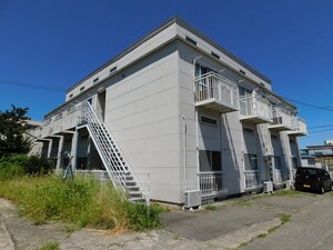 プラザドゥメラB外観写真