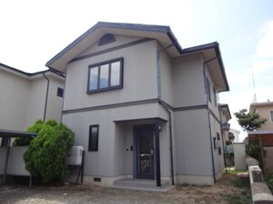 平田東貸家外観写真