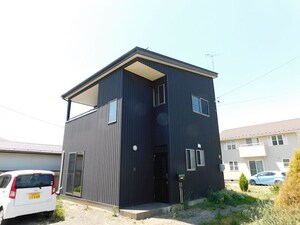 安曇野森貸家外観写真